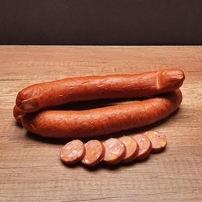 Klobása s čedarem a nivou